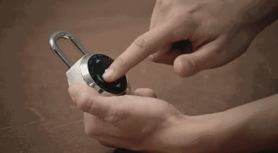 1600萬種密碼組合，科技感十足的觸控密碼鎖